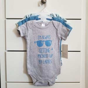 Baby Kiss 3 Pack Onesies